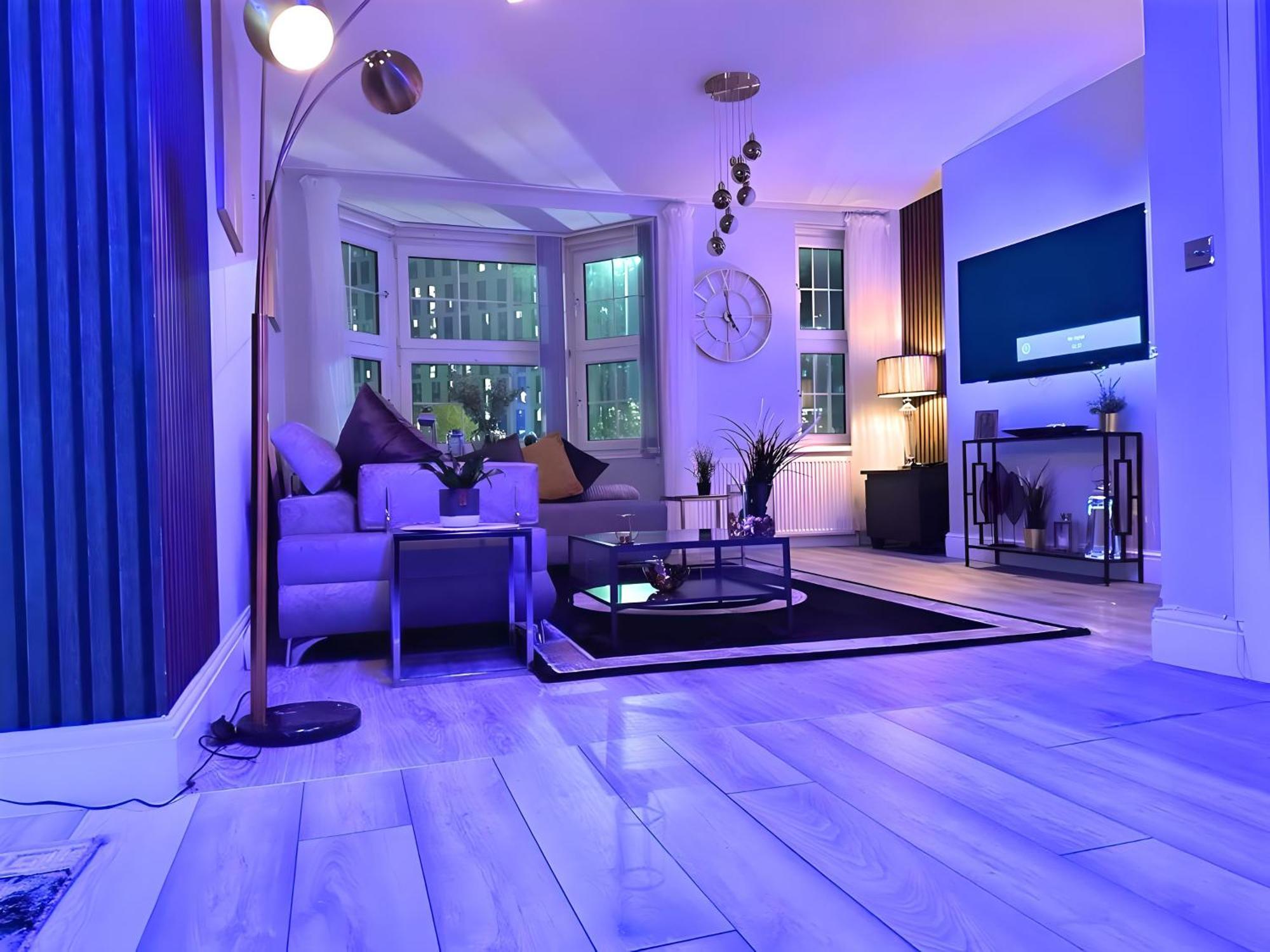 *Luxury 9Ine Lush Jacuzzi Apartment & Balcony* Birmingham Esterno foto
