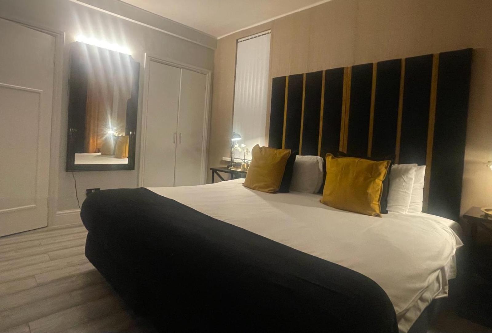 *Luxury 9Ine Lush Jacuzzi Apartment & Balcony* Birmingham Esterno foto